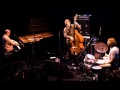 Medeski, Martin & Wood - Brigas Nunca Mais (Tom Jobim - Live - Audio Only)