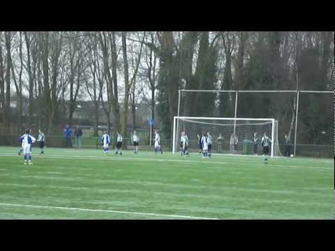 Op beeld de 2-1 voor Drechtstreek D1 tegen Tricht D1 (9 februari 2013)