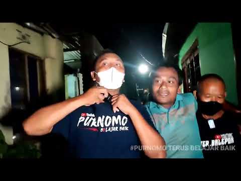 TEAM DIKAGETKAN OLEH POCONG YANG BERDIRI TEGAK DIBELAKANG MISTER SALEPOK PERSIS! ASTAGHFIRULLAH!