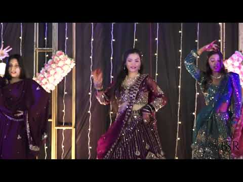 pretty girls walk like this - X Shila ki Jawani - Thug Le Song  Why This Kolaveri - Kay Sera Sera