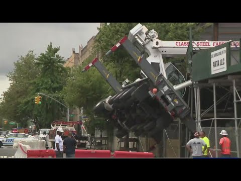 Crane collapses onto Astoria construction site