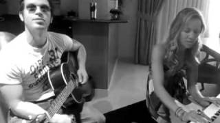 [RAW] Sheryl Crow &amp; Doyle Bramhall II - Rehearsal of &quot;Summer Day&quot; (acoustic)