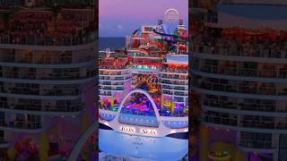 Icon of the Seas: World’s Largest Cruise Ship #usashorts #cruisetour