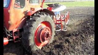 preview picture of video 'Belarus MTZ 50 Tractor Mix 2'