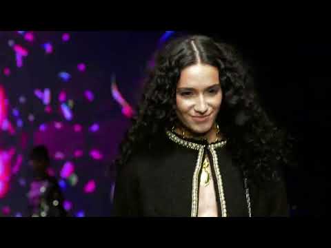 HOUSE OF MUA MUA FW 22/23 Runway Presentation