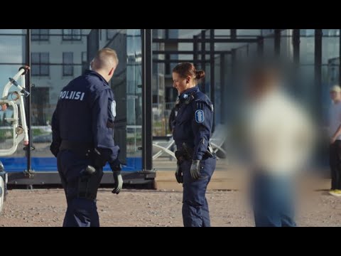 Varashälytin asuntoautossa - Poliisit Raasepori