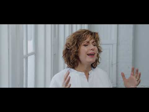 Video thumbnail for Don’t Let Me Be Lonely Tonight