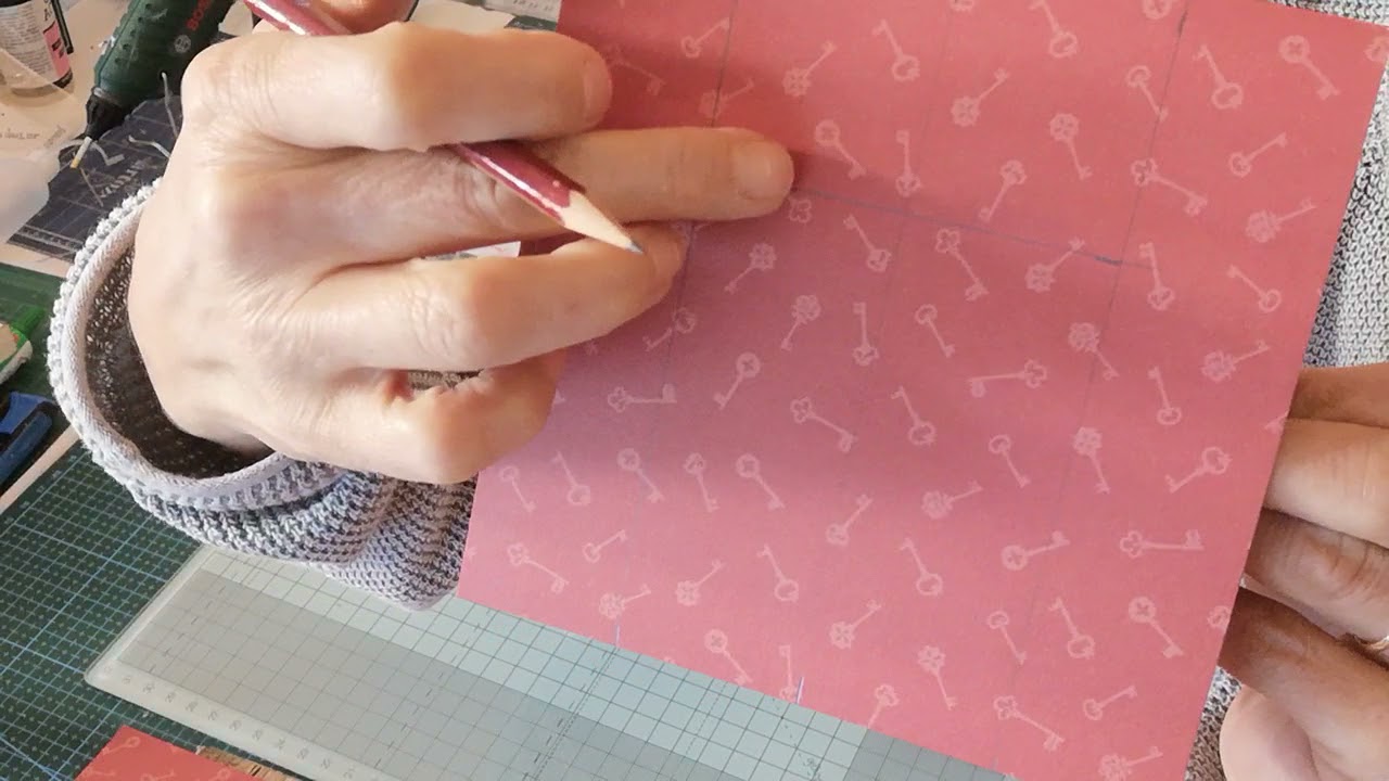 tuto carte SIMPLE pour Fêter une PENDAISON DE CRÉMAILLÈRE