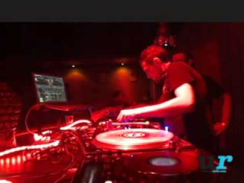 Urbanet Radio Set - Will Umaña & Leo Falfán