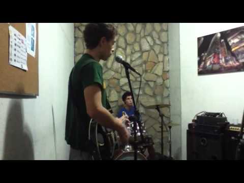 O Papa É Pop - Mocinhas e os Instrumentos