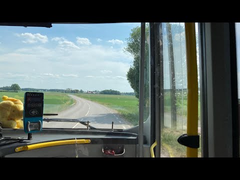Bus ride linje 66 från Sala Resecentrum till Södra Kumlaby