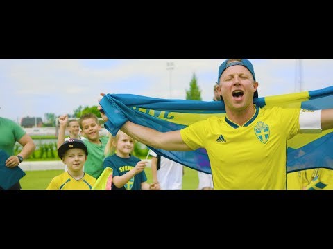Pidde P feat. Landslagsbarnen - Vi ska skicka våra grymma pappor till Moskva (Officiell Video)