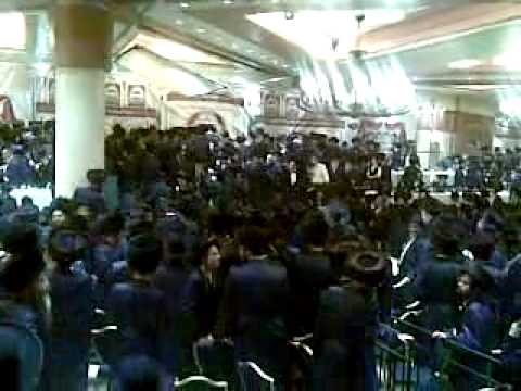 Modzitz-Seret Viznitz wedding pt 12