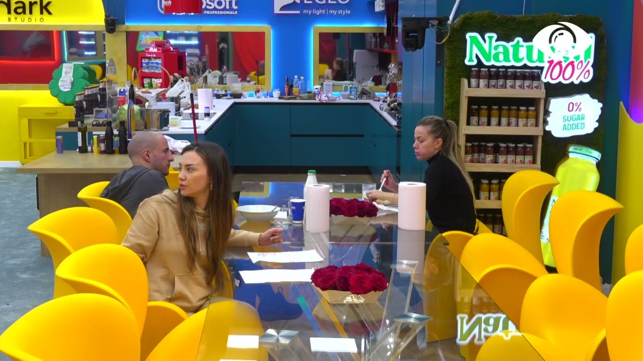 “Nëse do fitojë Kristi do të zgjedhë ty të shkoni në suitë”/ Olta dhe Kristi ngacmojnë Kiarën