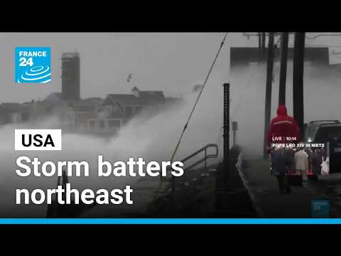 Powerful storm batters US northeast