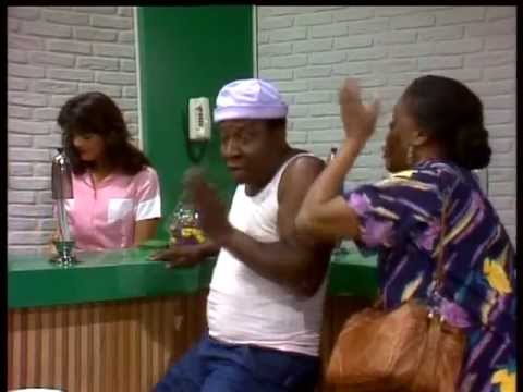 [Os Trapalhões Melhores Momentos] Mussum promete a mãe que vai beber leite, mas bebe cerveja