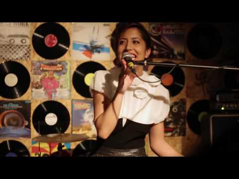 Toffee Toes - a Potential Rumor Live @ Hoodna