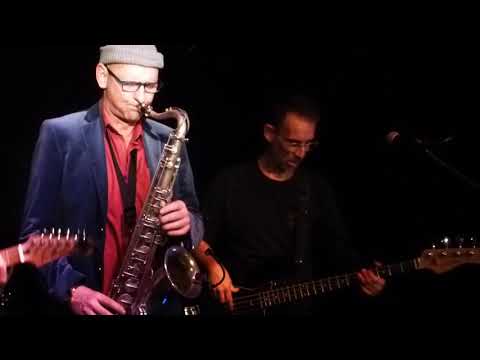 EASY BROTHERS - Trouble Every Day/Muffin Man