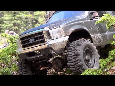 Ford Crew Cab and Jeep Wrangler new trails in Scale Town - RC CWR