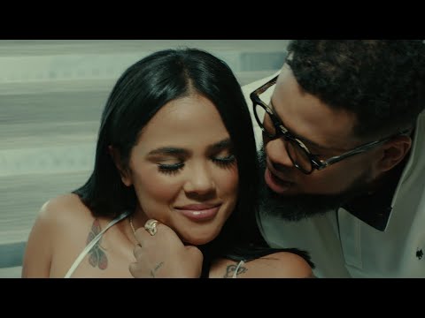 Lapiz Conciente x Martha Heredia - La Que Manda (Video Oficial)