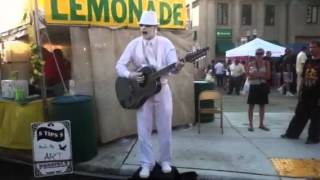 Street musician at the Wyandotte Art Fair