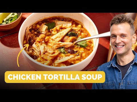 Healthy Chicken Tortilla Soup | A perfect cold-weather soup to make!