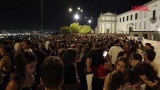 Notte prima degli esami a Napoli, migliaia di studenti in Piazzale San Martino come da tradizione