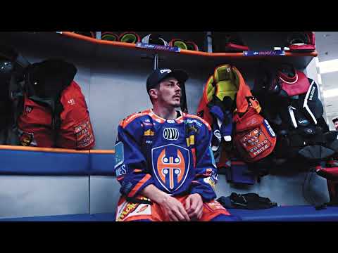 Kristian Kuusela laittaa hokkarit naulaan viimeistä kertaa.👏🏻