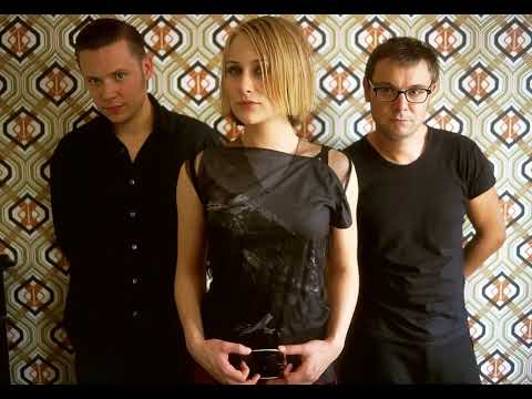 Hooverphonic - Jackie Cane (live at Metropop Festival 2001) 