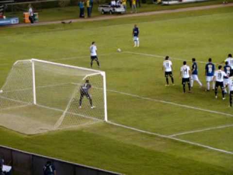 Gol de Pedro Ken contra o Colo Colo