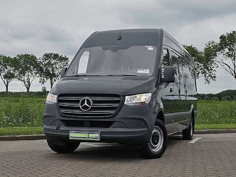 Mercedes-Benz Sprinter video nahled