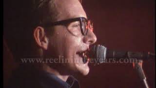 Elvis Costello- &quot;(I Don&#39;t Want To Go To) Chelsea&quot; Live 1977 (Reelin&#39; In The Years Archive)
