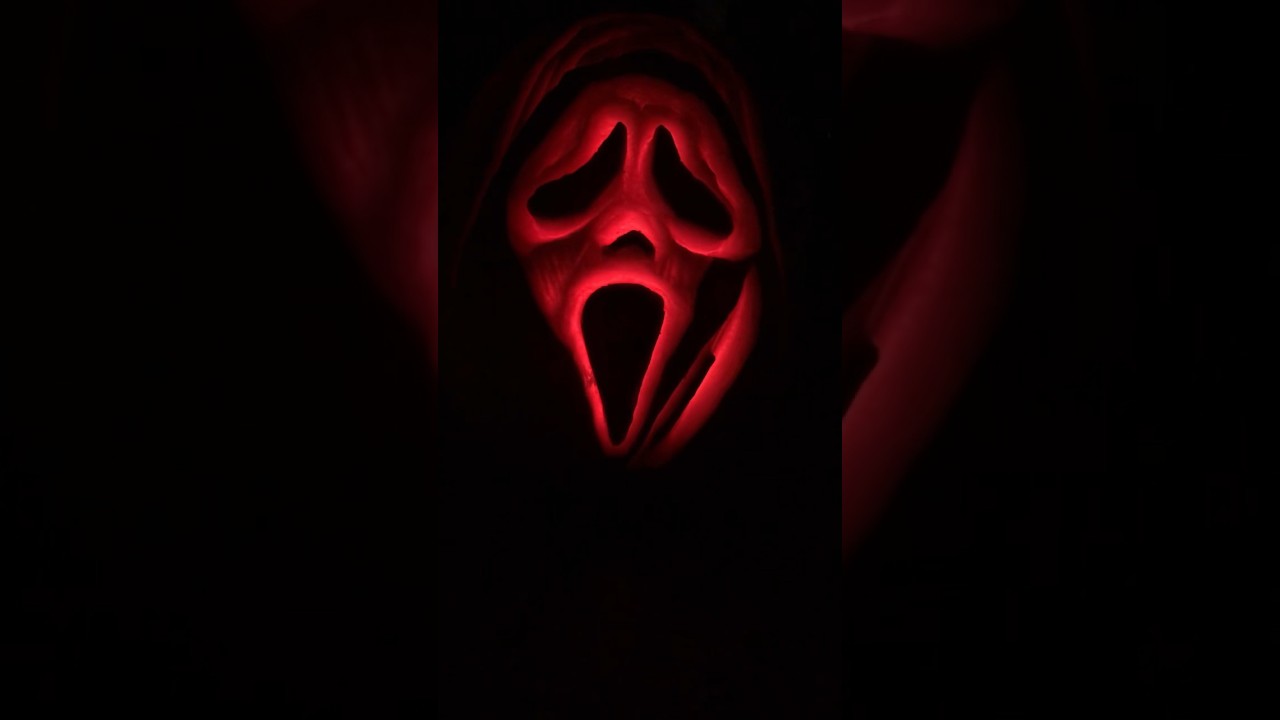 Pumpkin Carving #scream #ghostface #halloween #scary #horrormovie