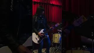 &quot;Now I Wanna Sniff Some Glue&quot; from the 1st album &quot;RAMONES&quot;. #ramones #blitzkriegbop #heyholetsgo