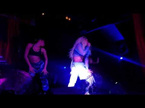 Veronica Vega - Pay Me (LIVE) May 4 2018 Miami