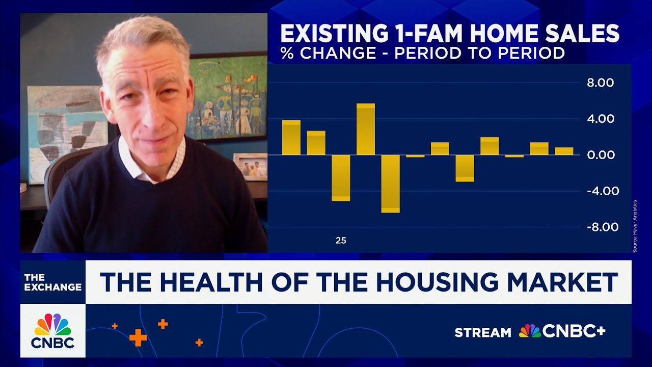 Increase in delistings is propping up home prices, says Redfin CEO