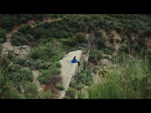 Courtney Barnett - Get On With It