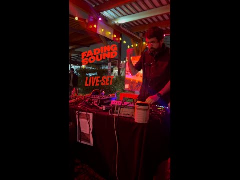 Fading Sound Live-Set – Raw Analog House, Techno & Breakbeat Journey | Chinaski Bar, Quito