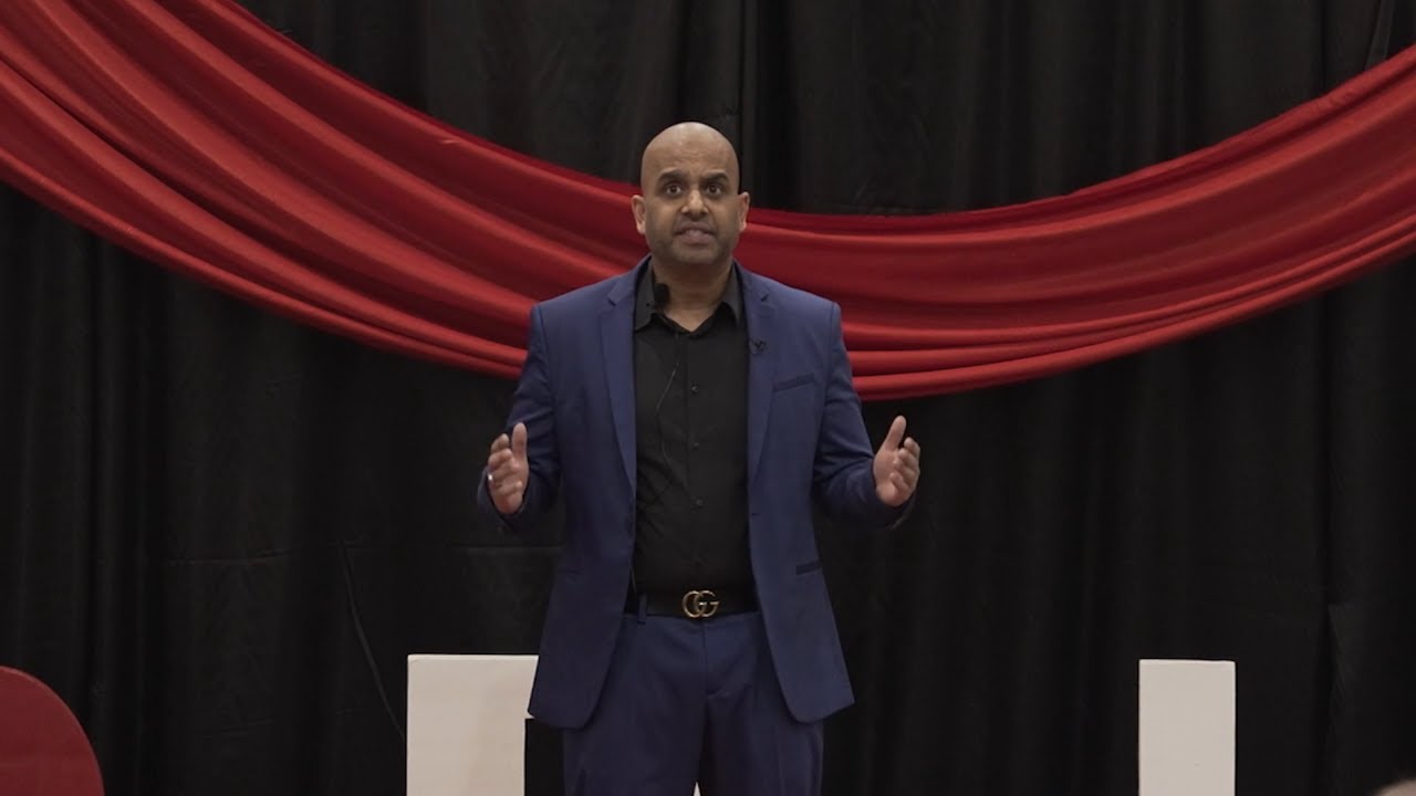 Savio Clemente on stage