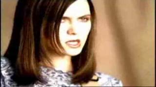 Juliana Hatfield: Hotels (Video)