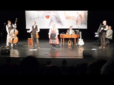 Anka Poráčová a Kandráčovci v Púchove (koncert Koleda 2015)