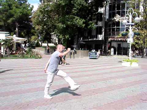 2013.09.22-10 Russia-Gelendjik-Quay:  Olly Murs - Troublemaker