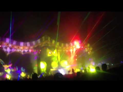 Danny Avila - Latch remix