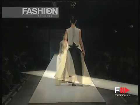 "Yohji Yamamoto" Autumn Winter 1996 1997 Paris 7 of 7 pret a porter woman by FashionChannel