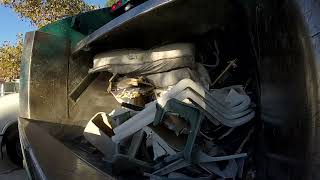 Bulky Truck: Packer View, Bulk loading and satisfying crushing sounds!