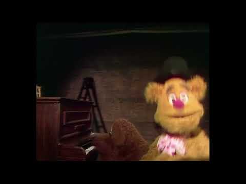Fozzie Bear & Rowlf the Dog - "Acting Is A Way of Life for Me" | The Muppet Show