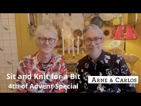 Welcome back to Sit and Knit For A Bit with ARNE & CARLOS 💛 Christmas is coming🌲