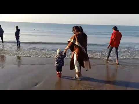 Mandvi beach in Gujrat. Dekho kitna khelti hai guddu pani me