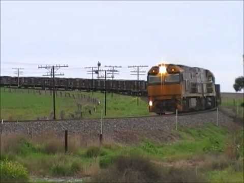 Australian Trains: Steel train at Murtoa