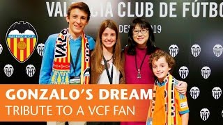 preview picture of video 'Gonzalo's dream. Surprise tribute to Valencia CF fan from Malaga'